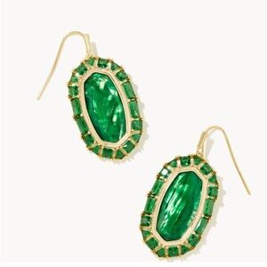 Kendra Scott Elle Gold Crystal Frame Drop Earrings in Kelly Green. NWOT